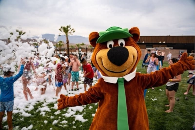 Yogi Bear™ Two Bedroom Glamping Cabin-7